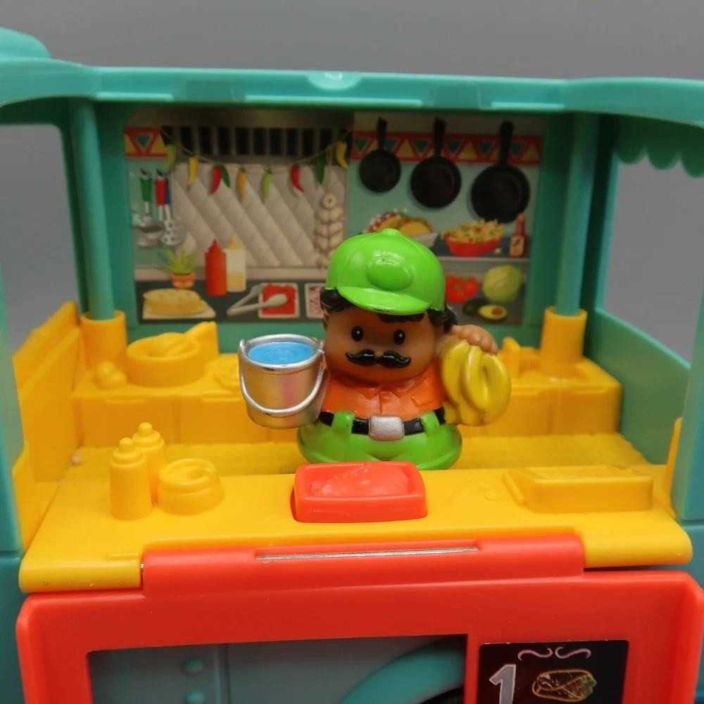Fisher-Price welcome pocket
